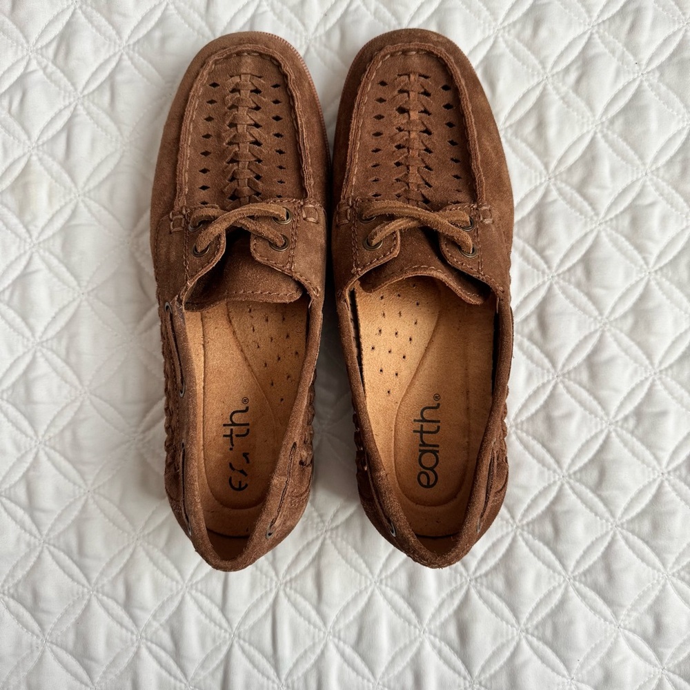Earth Wishing Suede Leather Almond Toe Slip-on Flats Loafers Brown Size 6
